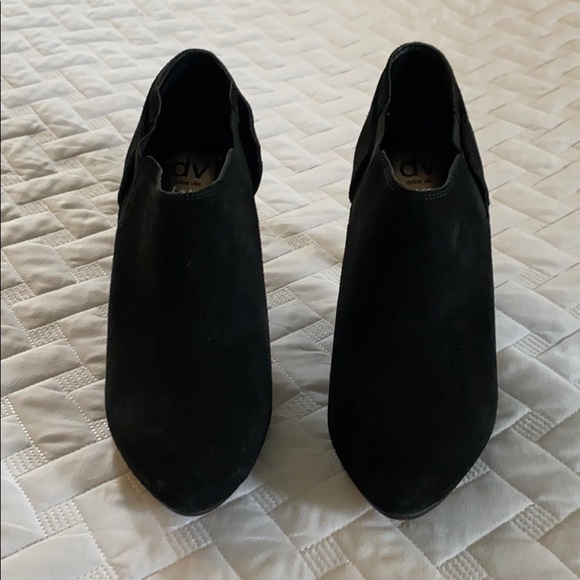 Dolce Vita Booties - Picture 2 of 4